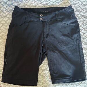 WOMENS COLUMBIA SHORTS